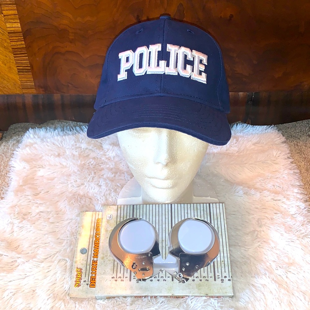 POLICE HALLOWEEN CAP and DELUX HANDCUFFS